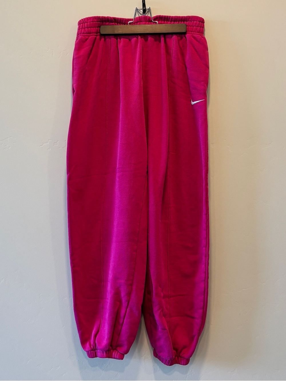 Nike Dark Pink sweatpants (MEDIUM)